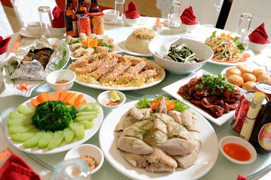 Kiểu menu tiệc cưới 6